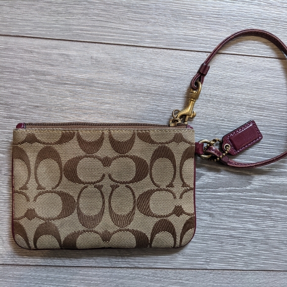Coach Small Colorblock Wristlet - Picture 2 of 4
